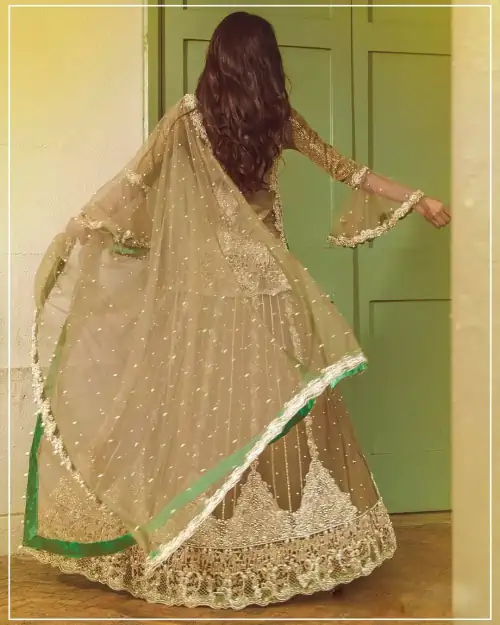 Let the crowd stare and make it worth their while when you walk wearing this outfit. Designed to flaunt your