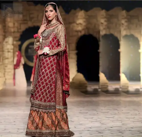 Classic, timeless and truly beautiful, our bridal dress is perfect for your unforgettable day. A perfectly pretty combination of antique