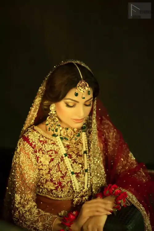 A little blend of the traditional and western styles doubles the gorgeousness of the Red Short Shirt Lehenga. A dress