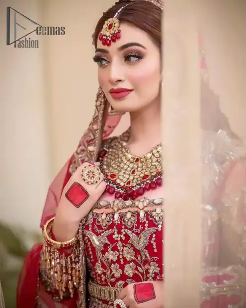 Red, is the colour of love being objective for your Big day. As every bride wants to feel as fresh