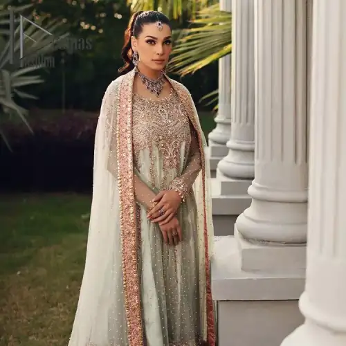 Unveiling your inner happiness is what it's all about your outfit. Just seep royalty in the texture and layers of