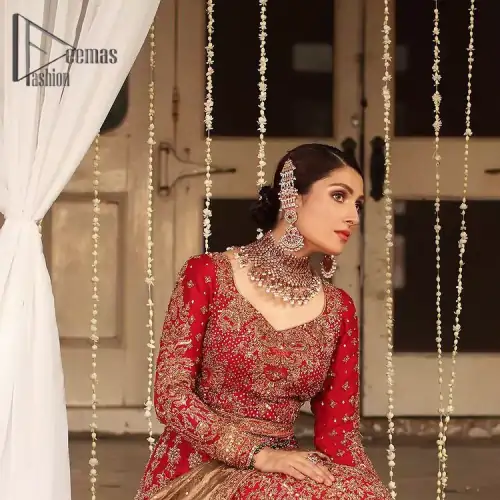 Dress up for your occasion, it's time to dance on your big day. Give a fresh twist to your wedding