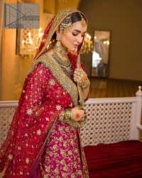 Do you also want to give you a look of the traditional brides on your Mehandi? Make your moment memorable being a queen in our magenta front open shirt with intricately embroidered neckline and embellished with delicate kora, dabka, tilla work all over. A green border of the shirt gives the perfect look to the outfit. It is organized with a red back train jamawar lehenga to give you the look of such a traditional bride. Complete this outfit with a red dupatta which is laboriously adorned with a four-sided border and ting floral motifs all over to give you such a super traditional Mehandi bride vibe.