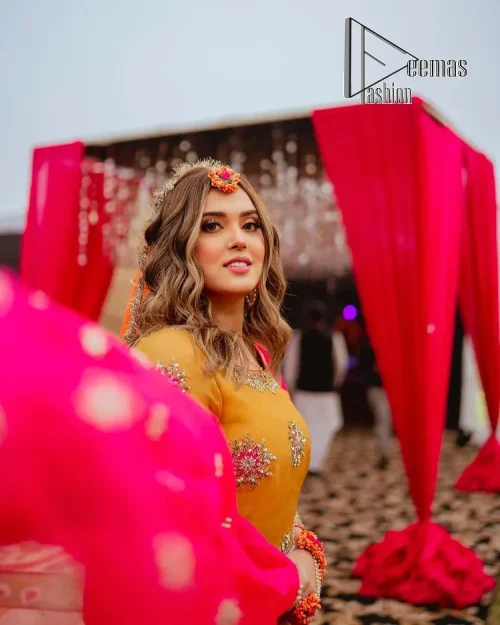 We seek outside the wonders we carry inside us. A mehndi dress in the mustard shirt is enhanced with gorgeous