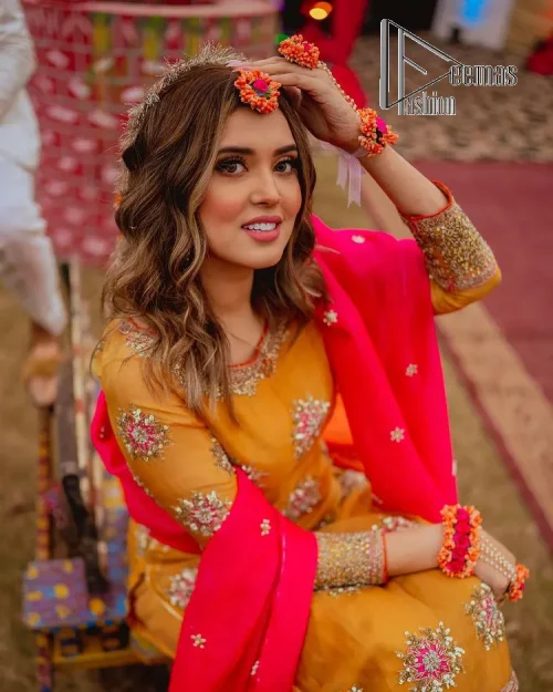 We seek outside the wonders we carry inside us. A mehndi dress in the mustard shirt is enhanced with gorgeous