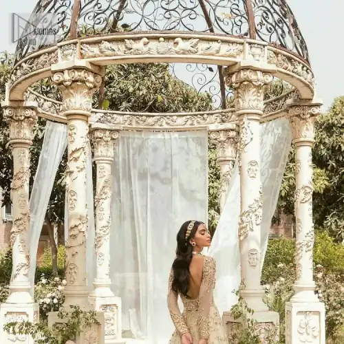 Mark your Nikah day in a calendar as a special one with this marvellous outfit. DeemasFashion presents this outfit in