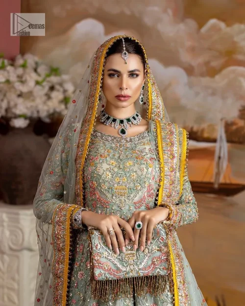 Enhance your beauty by dressing in magic. The most beautiful day of your life deserves an overall dome of embodiment,