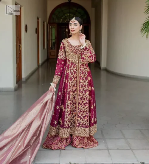 Turn heads and steal the spotlight at your next party with our stunning magenta party dress