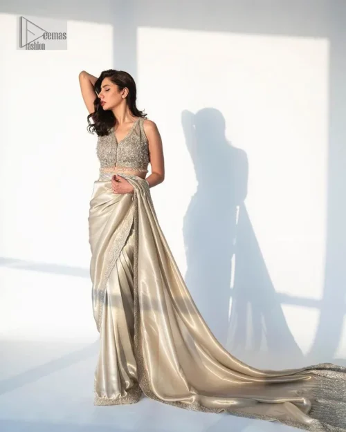 It's an aesthetic kinda mood. A silver blouse hand embellished with dabka, naqshi, cut dana, Resham, tilla, kora, sequin and