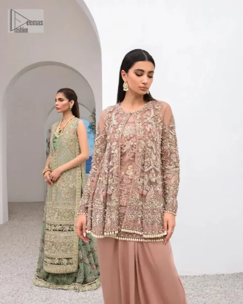 Rich shades and stunning details of party outfit – you’ll be making heads turn. A 2 pc outfit with a