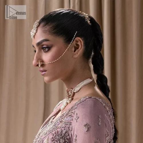 Stand out and stay pink with this nikah wear! The delightful article in pink colour is a traditional masterpiece that