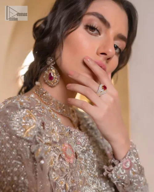 Let your nikah outfit do the talking.  An elegant rhyme to tradition, this short shirt and lehenga create aesthetical magic