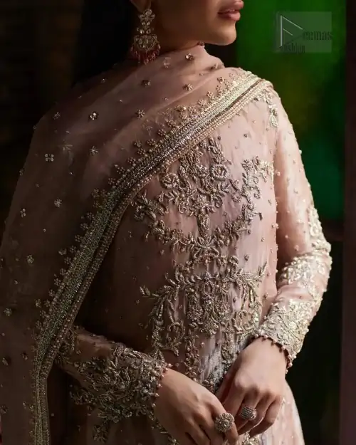 Make your union even more memorable with our Nikah dress, perfectly tailored to honor the solemnity of the moment.