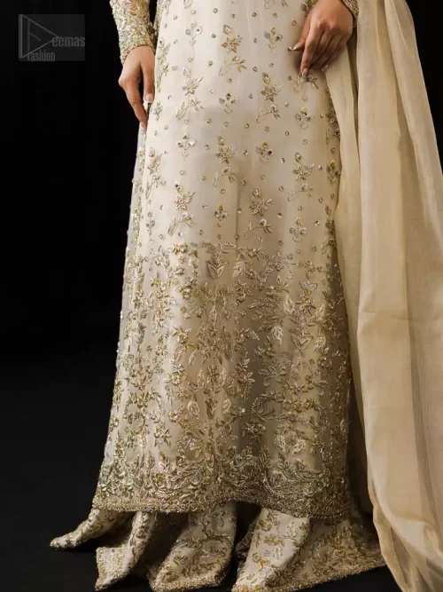 Perfect for Nikah ceremonies or wedding festivities, this ensemble blends comfort with sophistication for all-day wear.
